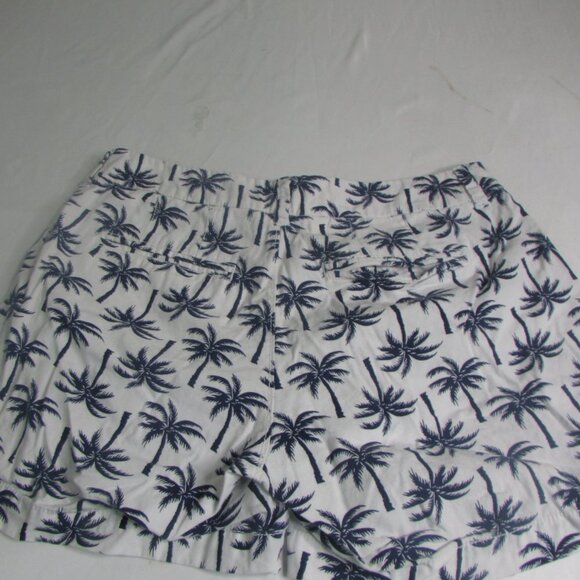 Old Navy Shorts 2 White Blue Palm Trees Tropical - Picture 6 of 8